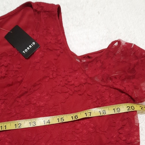 Torrid Top - Picture 5 of 6